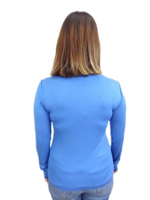 Mavi Boğazlı Viskon T-shirt